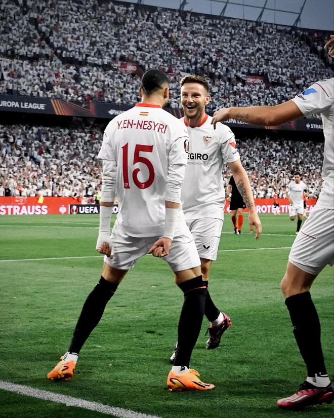 欧洲足球冠军联赛双方矛盾激烈,谁将占据上风? 欧洲足球冠军联赛双方矛盾激烈,谁将占据上风?