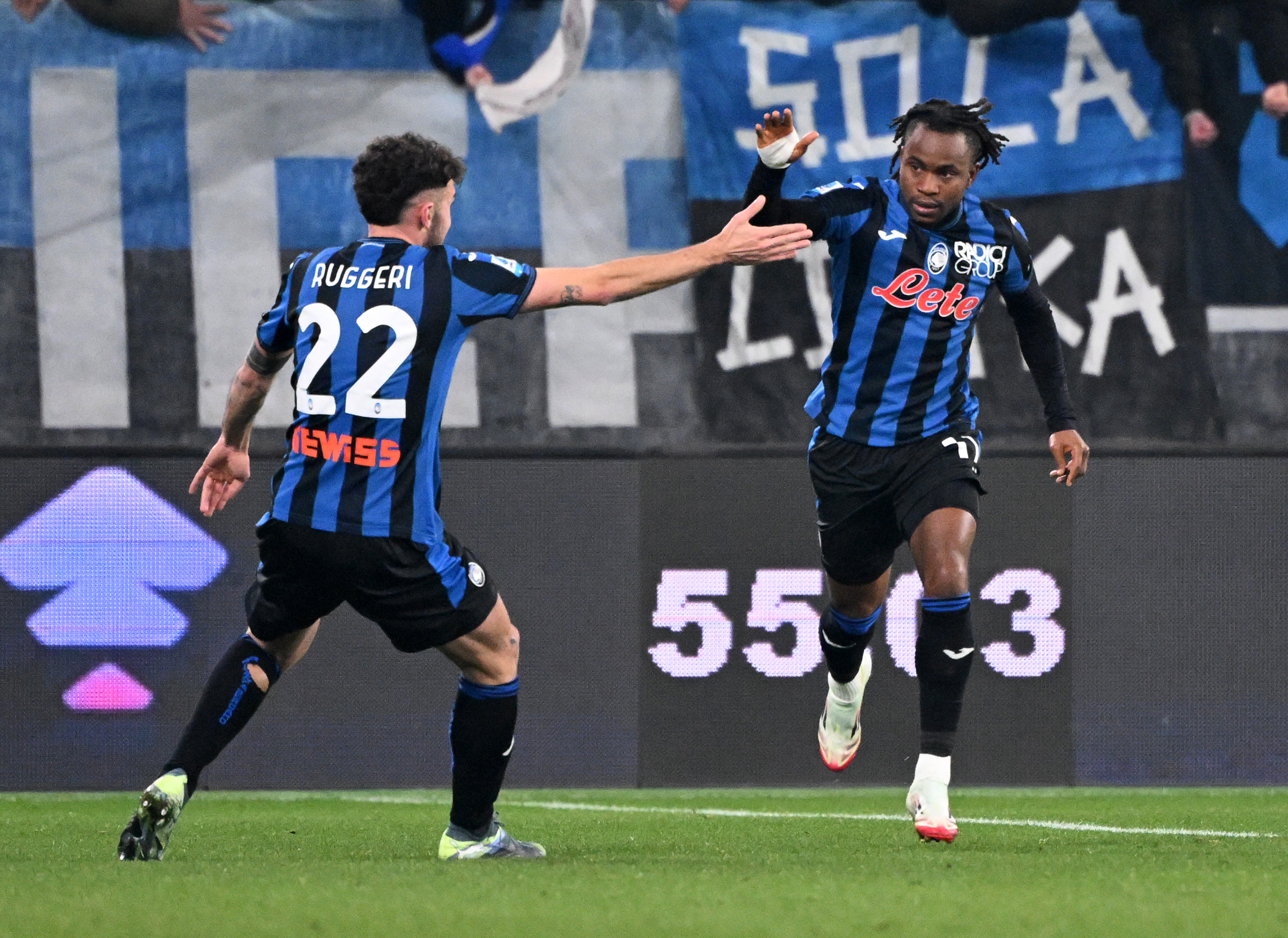 意甲球队那不勒斯在欧洲比赛中取得胜利 意甲球队那不勒斯在欧洲比赛中取得胜利