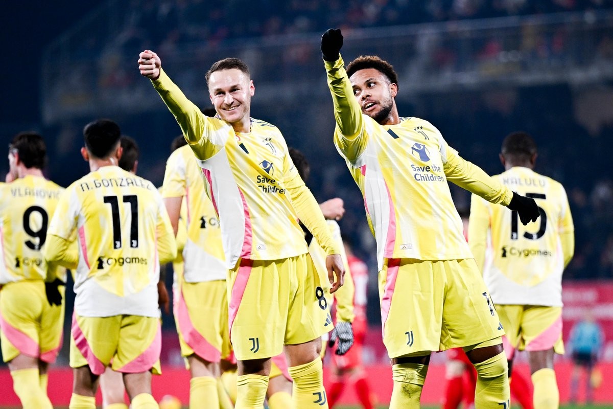 包含尤文图斯客场不敌桑普多利亚，萨普塔拉绝杀制胜的词条