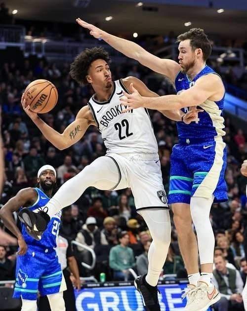 包含独行侠运动战术变革新战术惊艳球迷的词条 包含独行侠运动战术变革新战术惊艳球迷的词条