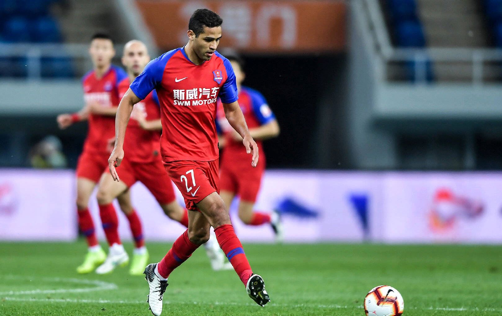 包含重庆斯威失利，需调整状态迎接下场比赛的词条