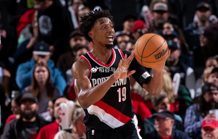 开拓者克服困难，球队整体表现向好迈进的简单介绍