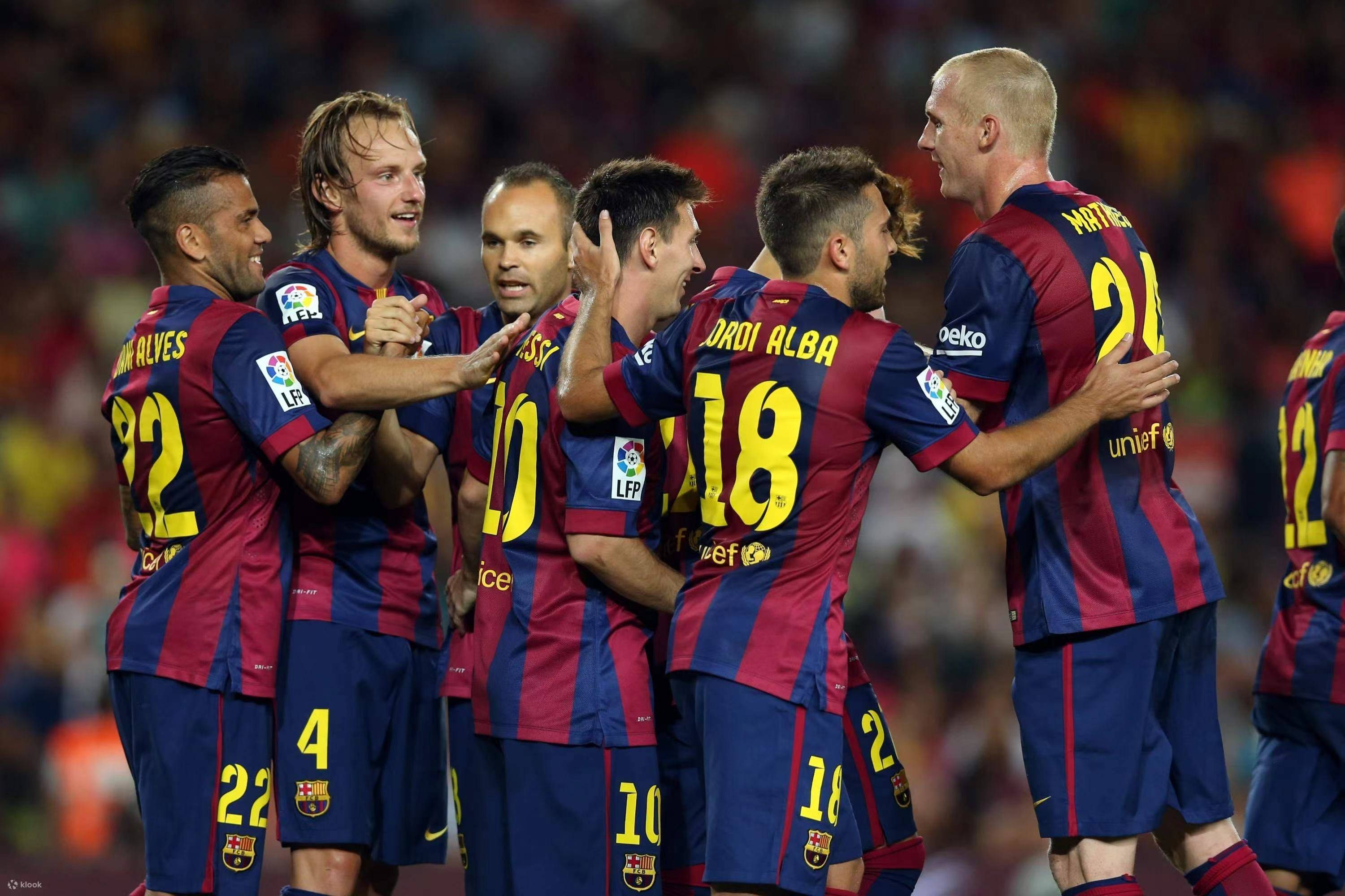 巴伦西亚球迷联谊会活动举行,共同庆祝胜利!的简单介绍 巴伦西亚球迷联谊会活动举行,共同庆祝胜利!的简单介绍