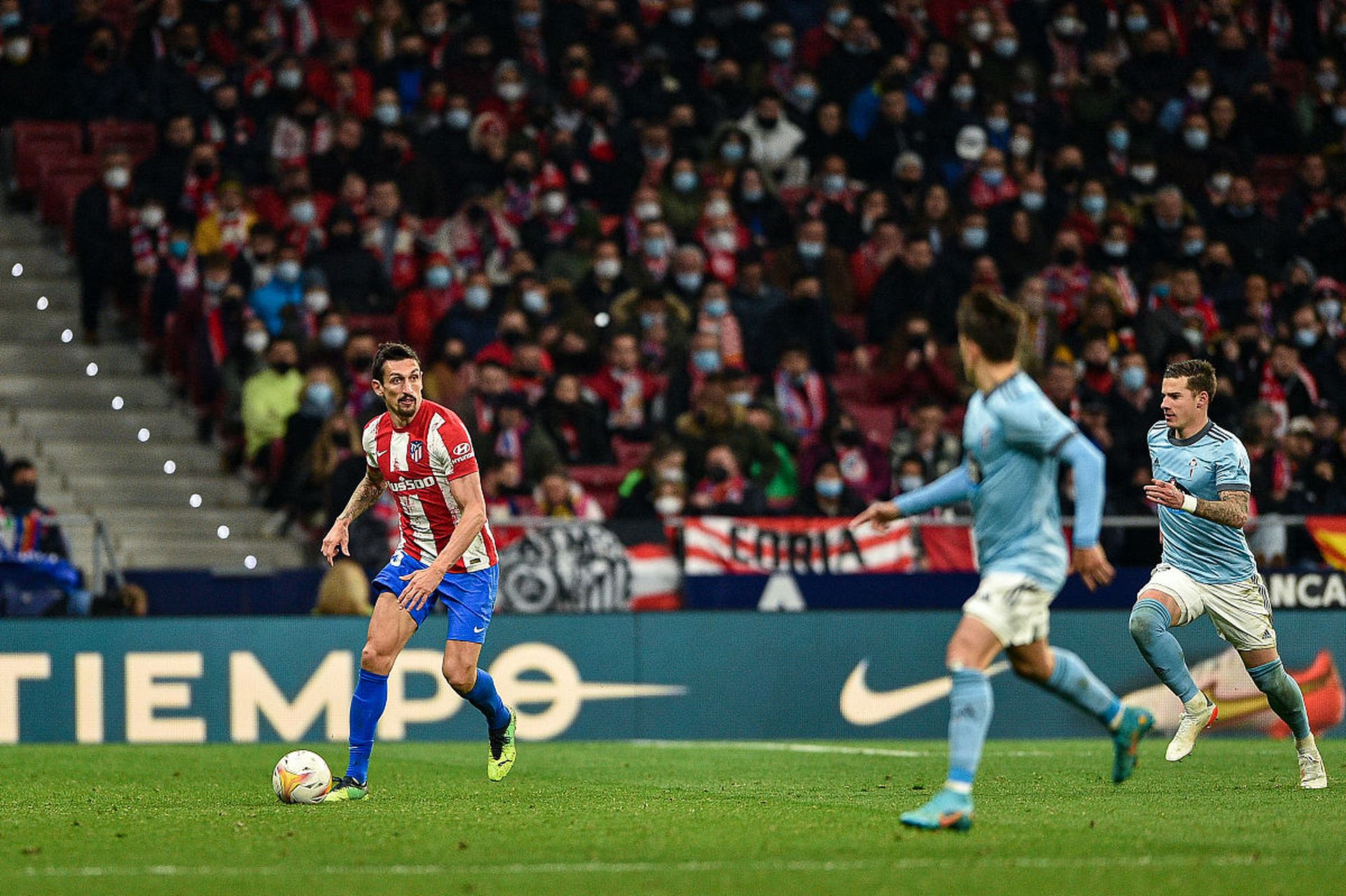 拉齐奥客场战胜热那亚,继续稳步追赶 拉齐奥客场战胜热那亚,继续稳步追赶