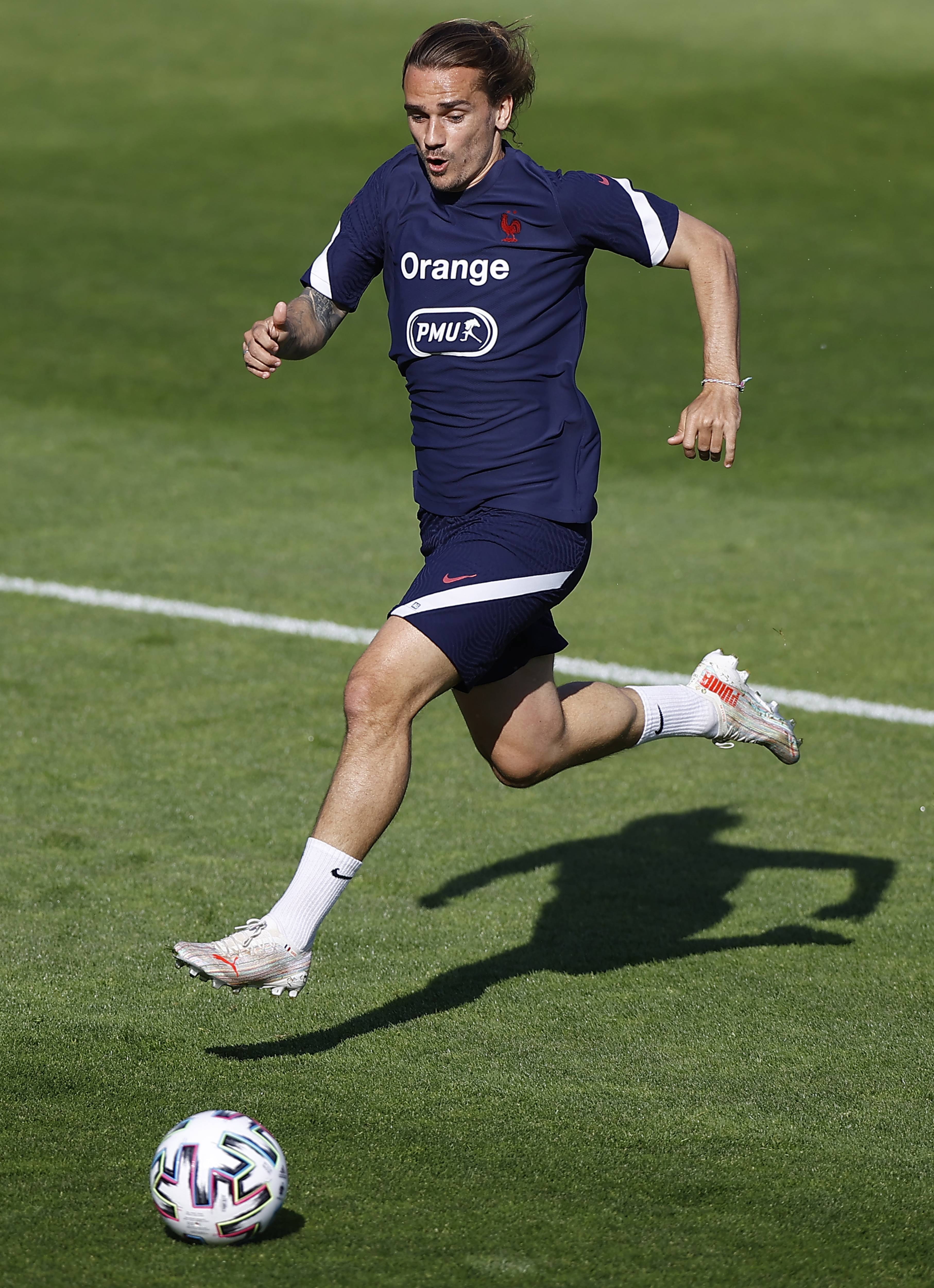 欧洲足球国家队备战欧锦赛资格战火辣的简单介绍