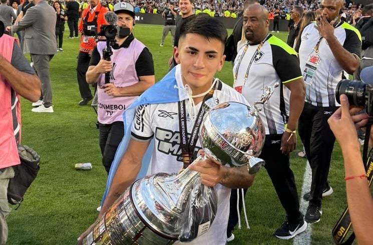 包含阿根廷天才球星受伤,长期缺席的词条 包含阿根廷天才球星受伤,长期缺席的词条