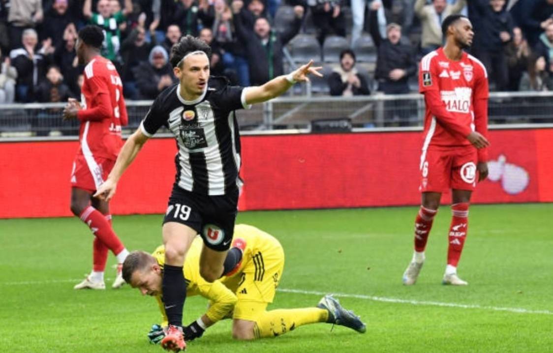 马赛客场击败南特，连胜助阵名列前茅