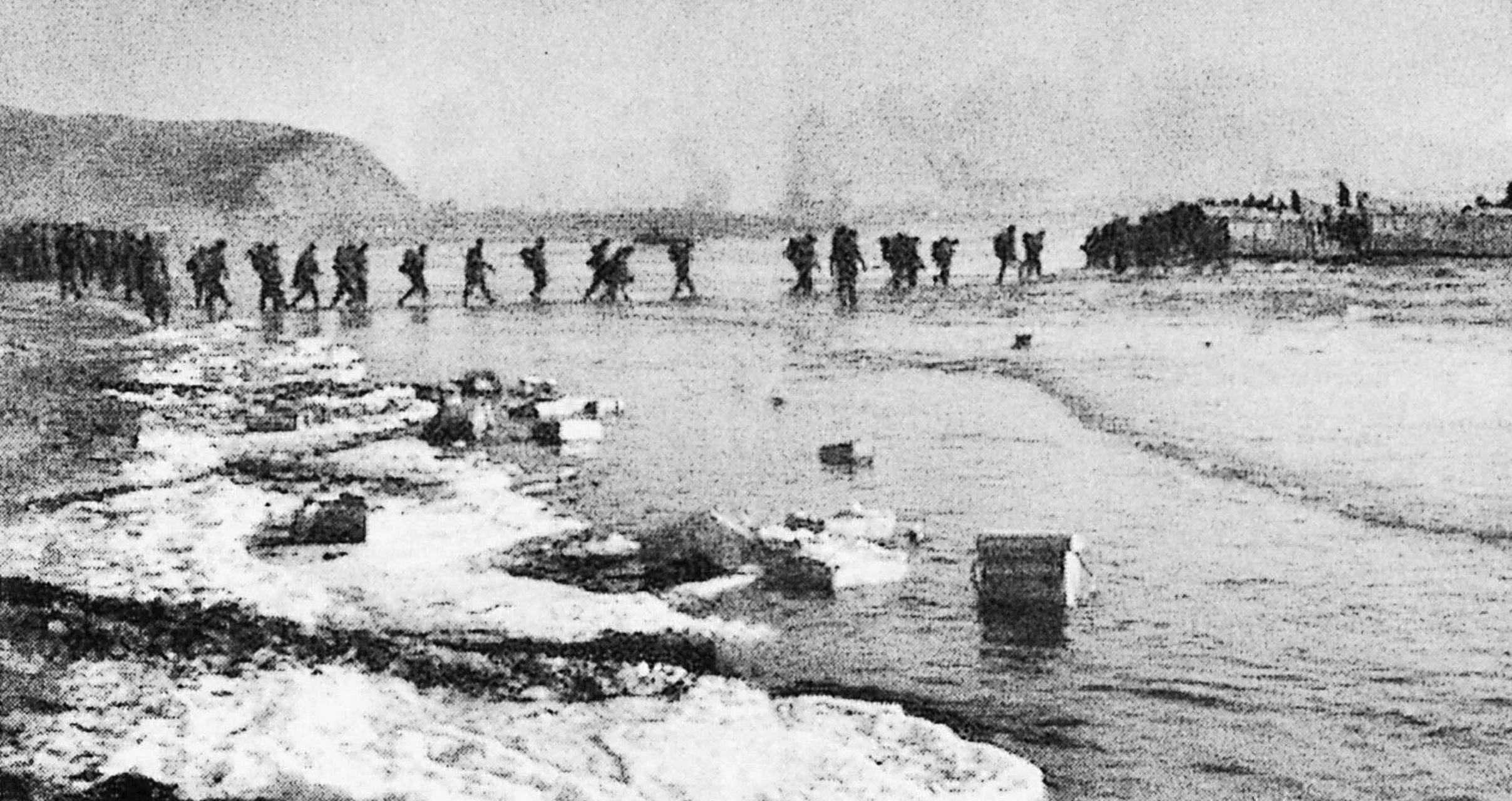 包含关键战役打响,豪强争锋转瞬间的词条 包含关键战役打响,豪强争锋转瞬间的词条