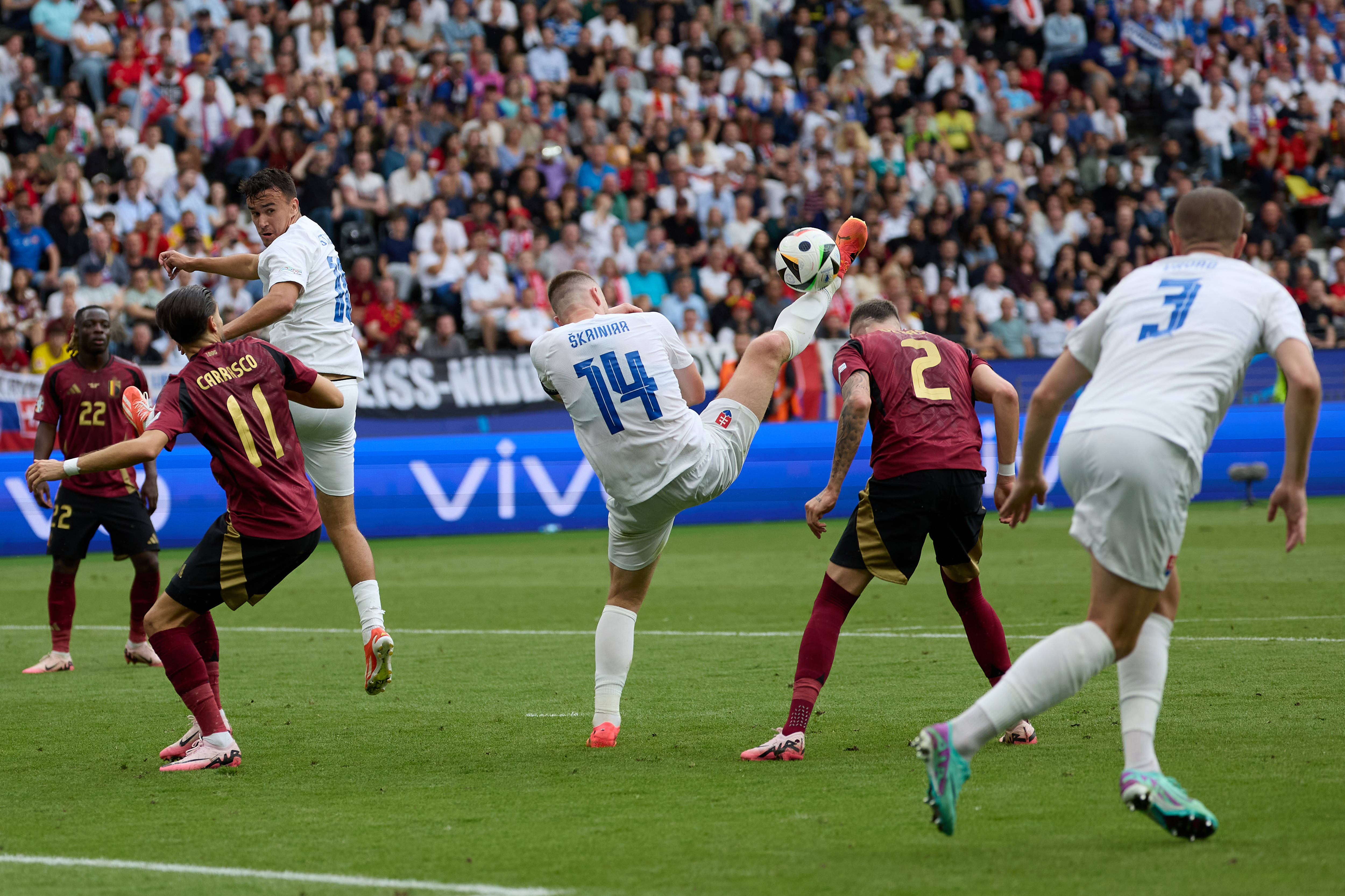 包含比利时队在赛场上获得胜利的词条 包含比利时队在赛场上获得胜利的词条