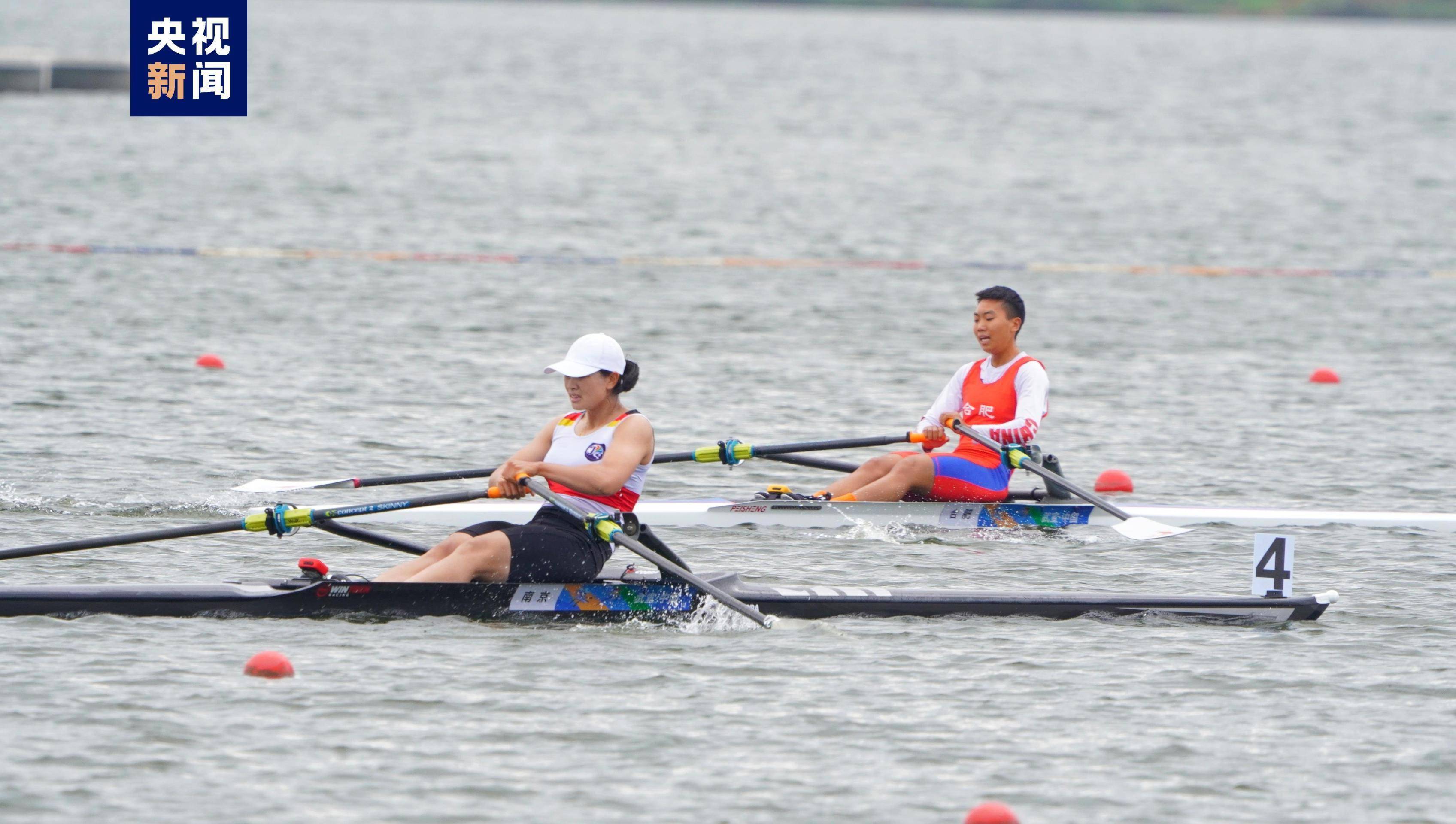 英国队在赛艇比赛中取得胜利 英国队在赛艇比赛中取得胜利