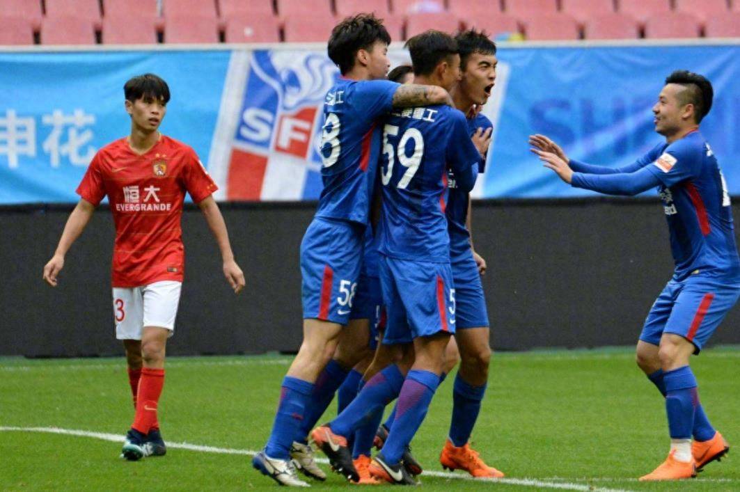 申花主场击败鲁能,积分榜上升至第五 申花主场击败鲁能,积分榜上升至第五