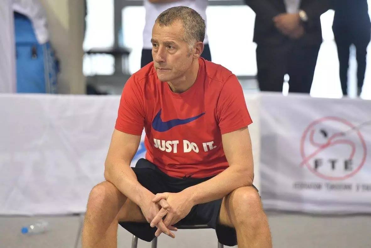 突尼斯游泳选手涌现实力,斩获第四 突尼斯游泳选手涌现实力,斩获第四