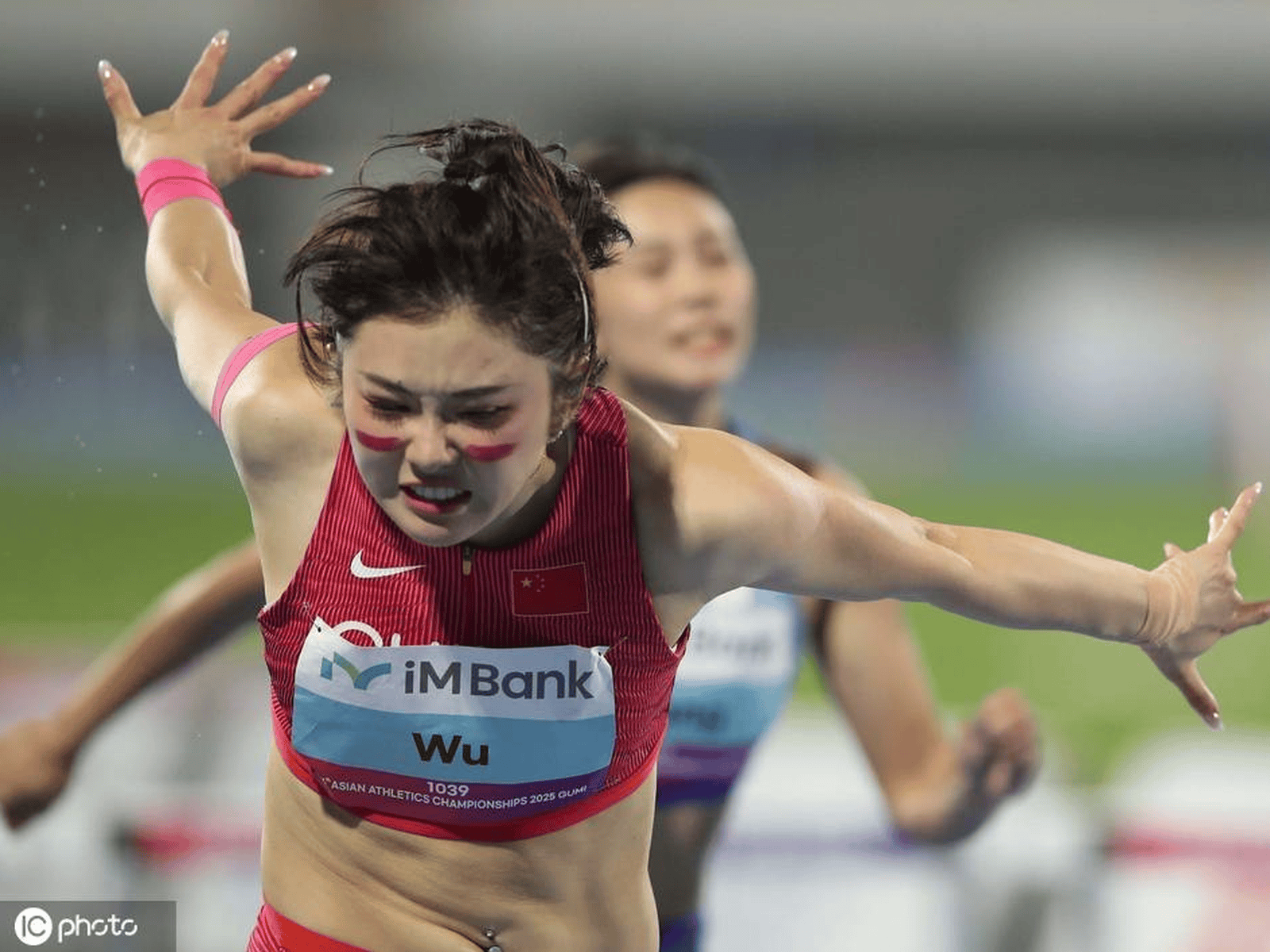 冲刺成功!中国田径选手夺得铜牌 冲刺成功!中国田径选手夺得铜牌