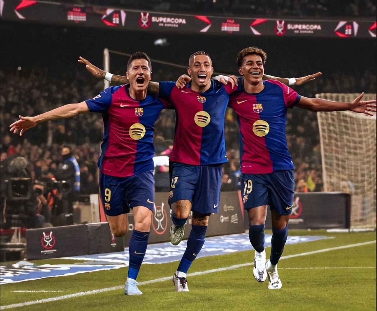 巴萨捡漏领跑，皇马遭逢挫折