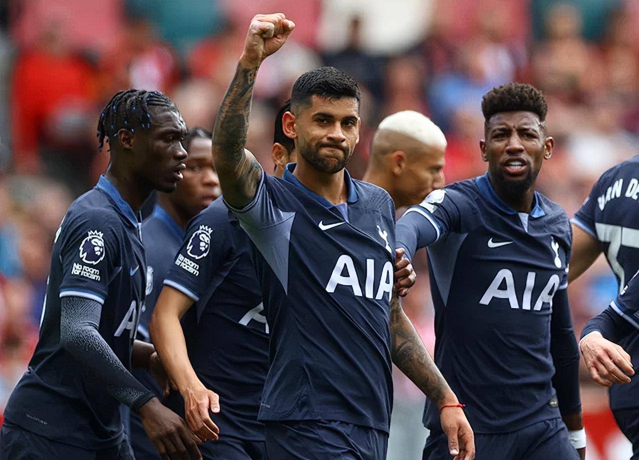 西汉姆联遭遇横扫,主场表现不如人意 西汉姆联遭遇横扫,主场表现不如人意