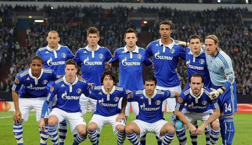 沙尔克青年训练营培养新一代球星