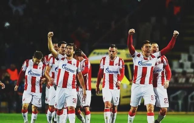 莱比锡红牛客场大胜汉诺威，力压拜仁慕尼黑领跑积分榜