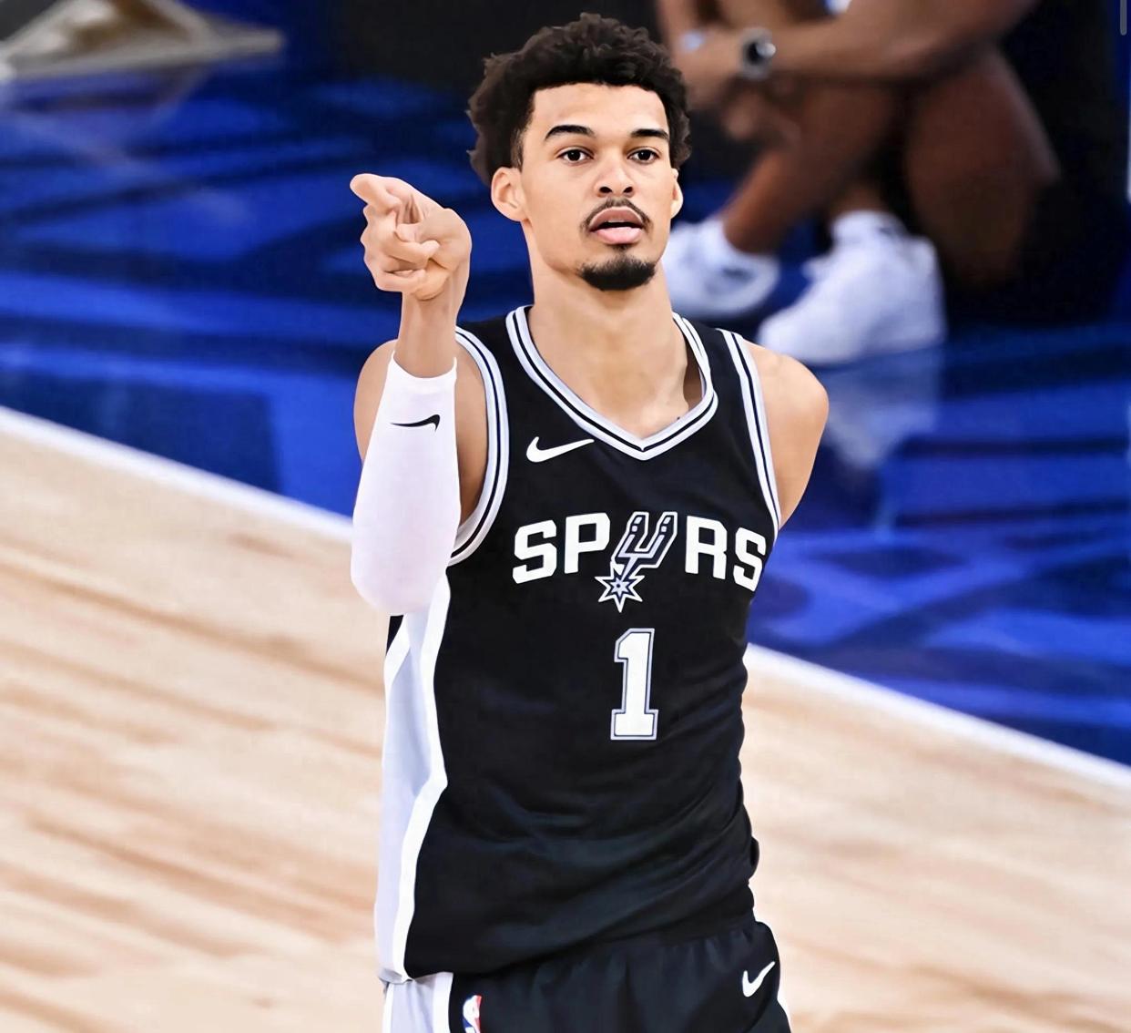 马刺队球星遭遇伤病，将缺席季后赛的简单介绍