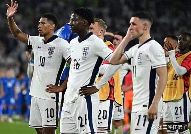 英格兰中场球员加入国际比赛阵容，备受期待
