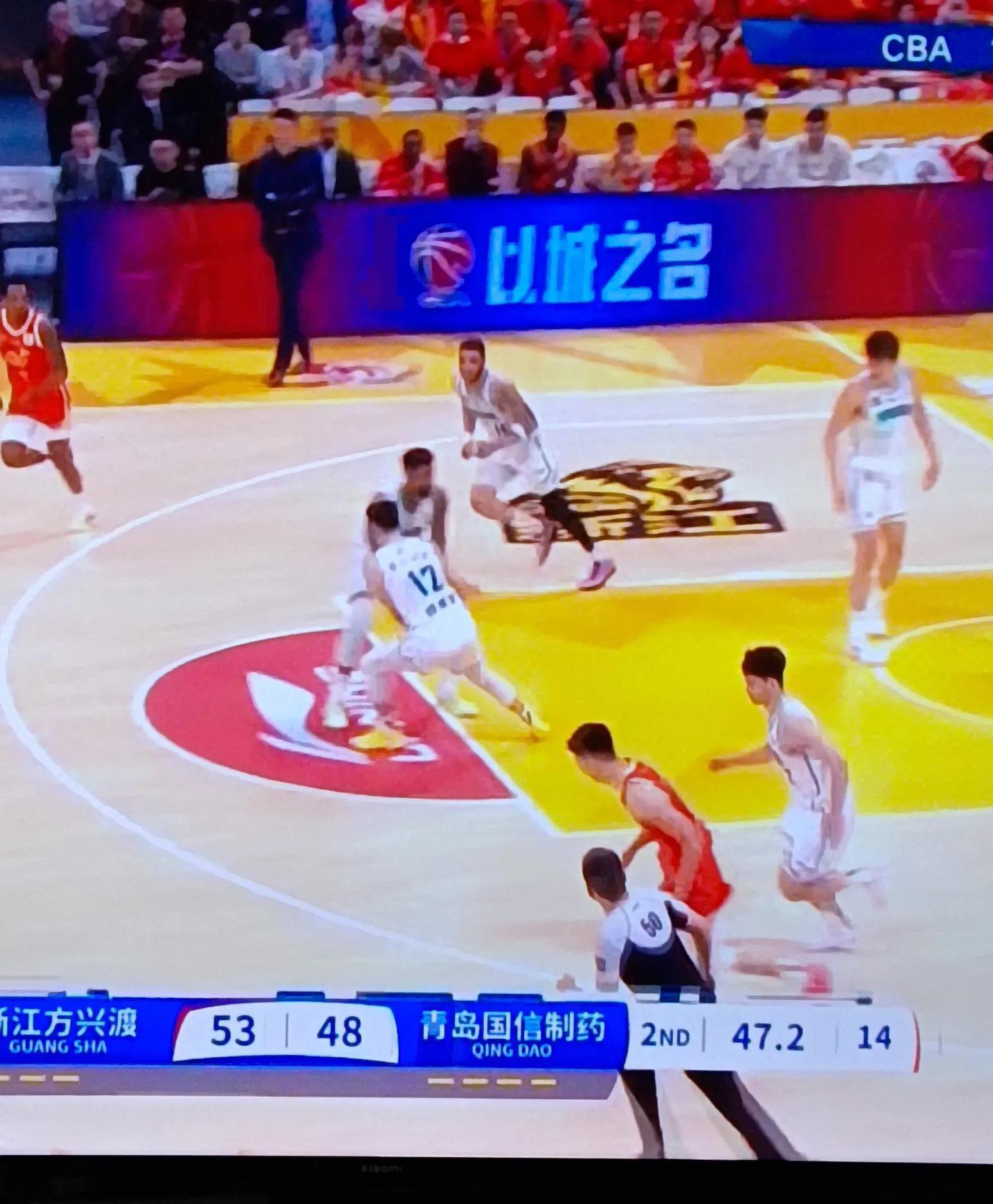 关于篮球比赛燃爆全场,比分惊心动魄的信息 关于篮球比赛燃爆全场,比分惊心动魄的信息