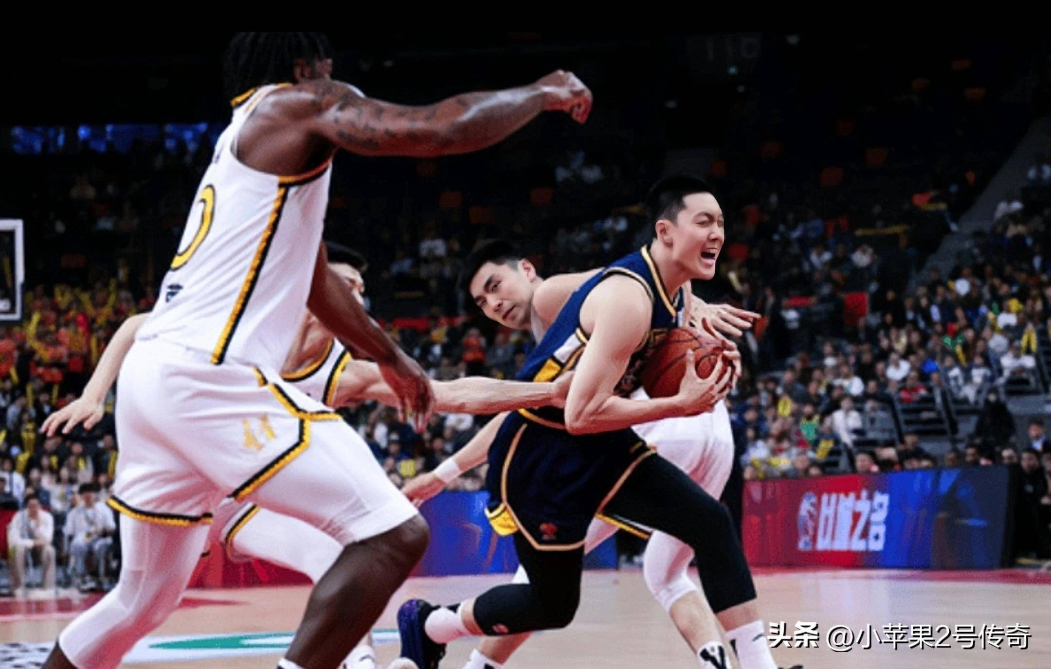 辽宁队在主场获得胜利,击败广东队 辽宁队在主场获得胜利,击败广东队