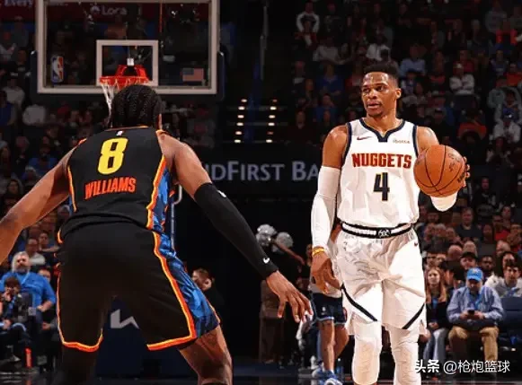 火箭客场战胜尼克斯,威少独得三双助球队胜出 火箭客场战胜尼克斯,威少独得三双助球队胜出