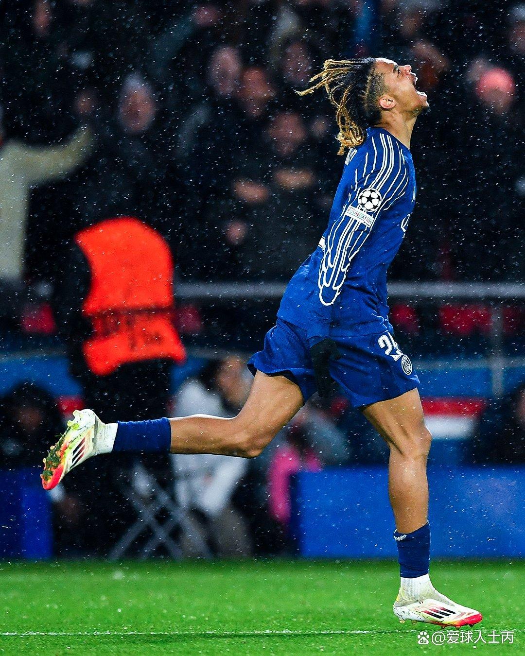 魔力四射!齐裕国击败双雄,碾压对手 魔力四射!齐裕国击败双雄,碾压对手