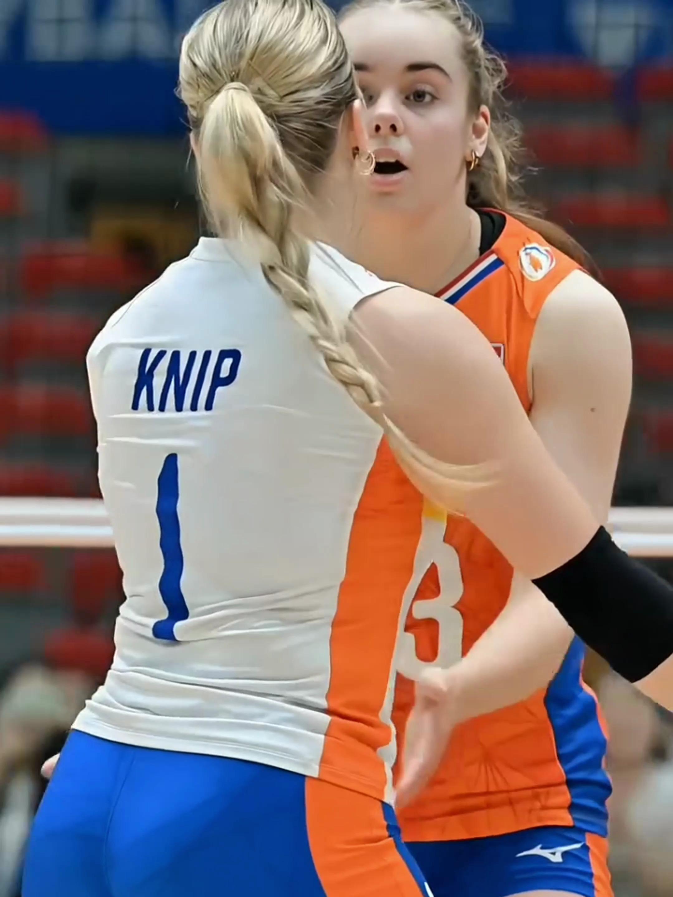 澳大利亚女子队在沙滩排球比赛中夺冠 澳大利亚女子队在沙滩排球比赛中夺冠