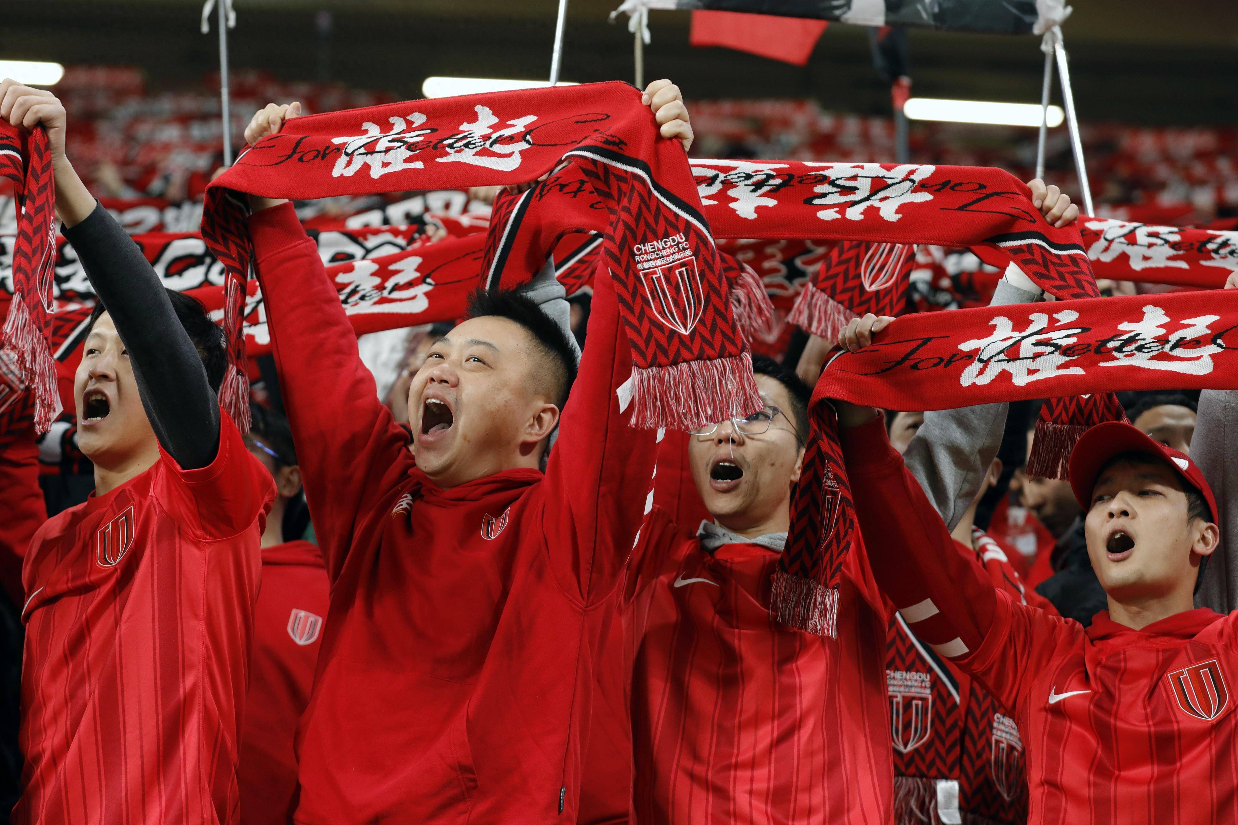 高水平比赛即将上演，国内足球精彩连连