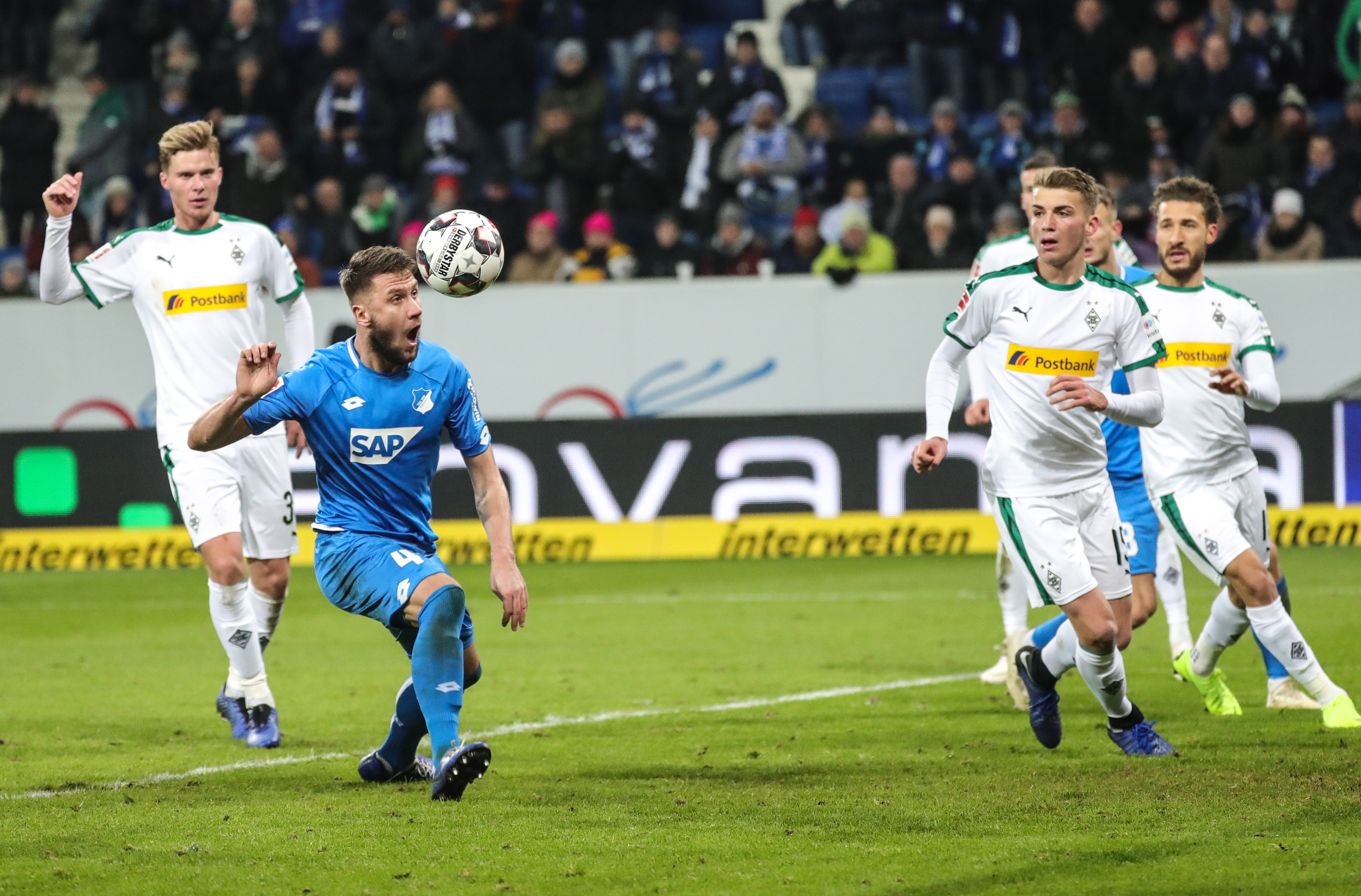 霍芬海姆小胜门兴格拉德巴赫,排名继续攀升 霍芬海姆小胜门兴格拉德巴赫,排名继续攀升