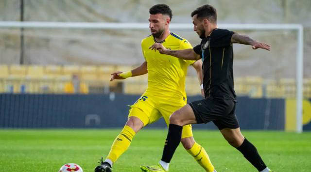 比利亚雷亚尔主场告负,跌入降级区 比利亚雷亚尔主场告负,跌入降级区