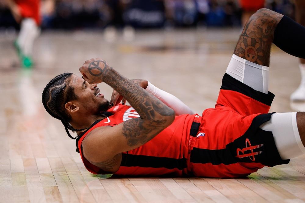 雄鹿击败火箭，主场不敌对手