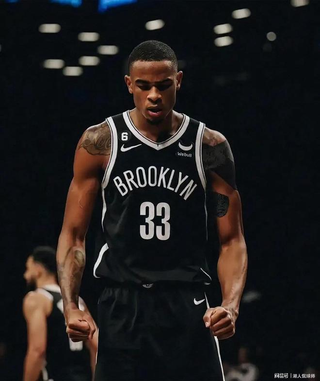 篮网中锋受伤休战,球队面临内线难题 篮网中锋受伤休战,球队面临内线难题