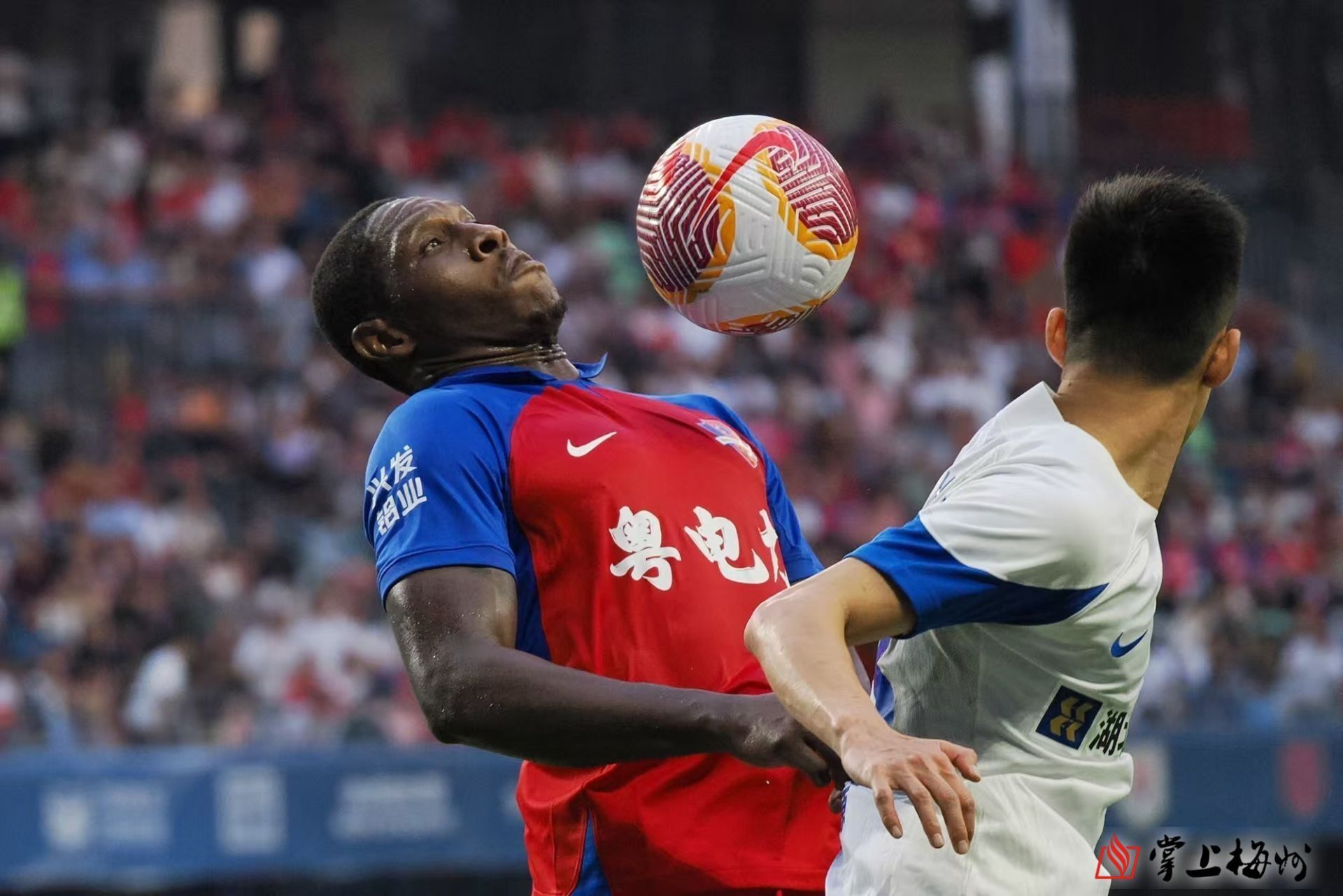 富勒姆客场击败沃特福德，稳住保级形势，迎来关键胜利