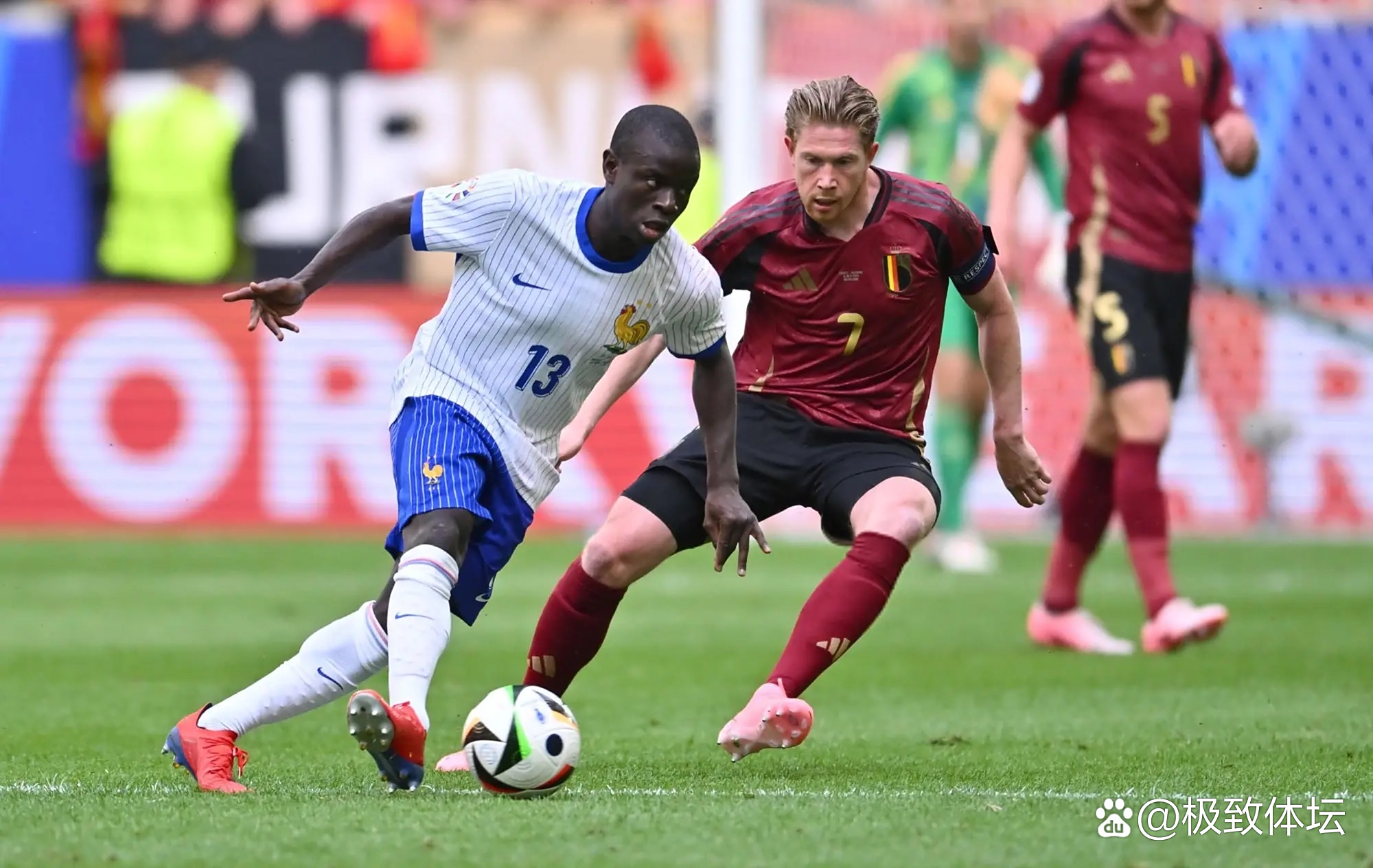 比利时惨遭淘汰,欧洲杯梦碎 比利时惨遭淘汰,欧洲杯梦碎