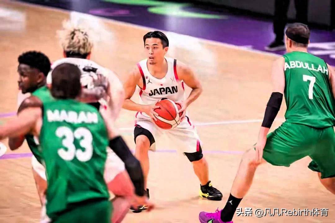 防守大腕砍下多次抢断,带队力克对手 防守大腕砍下多次抢断,带队力克对手