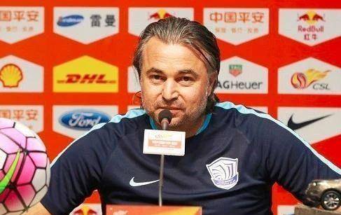 接连惨败,教练组或面临解职压力 接连惨败,教练组或面临解职压力