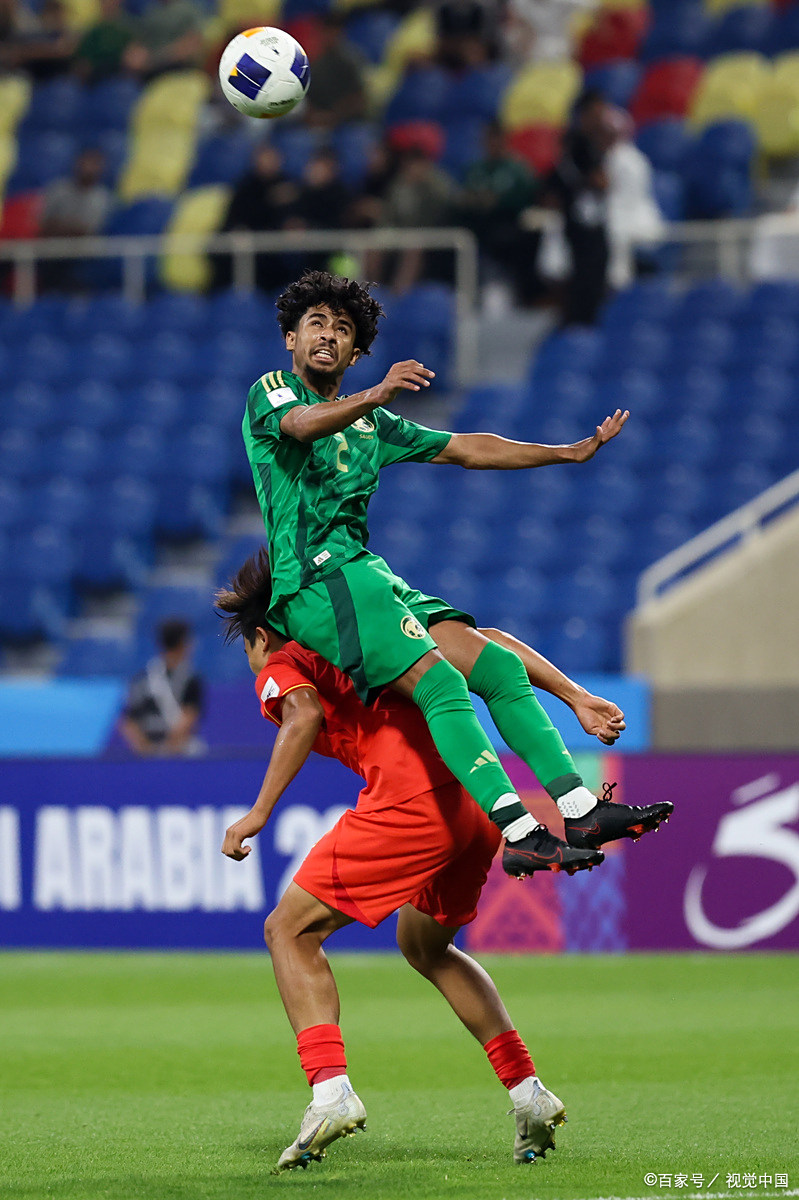 灰熊队核心受伤落阵,季后赛前景堪忧 灰熊队核心受伤落阵,季后赛前景堪忧