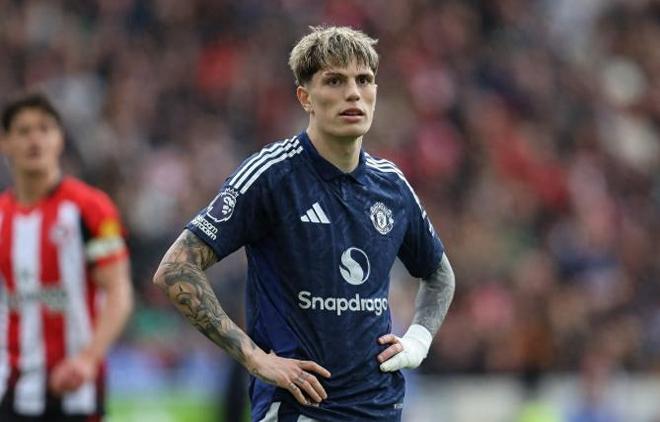 诸强战平!黄鹏队战平南安普顿,英超保级竞争再陷僵局 诸强战平!黄鹏队战平南安普顿,英超保级竞争再陷僵局