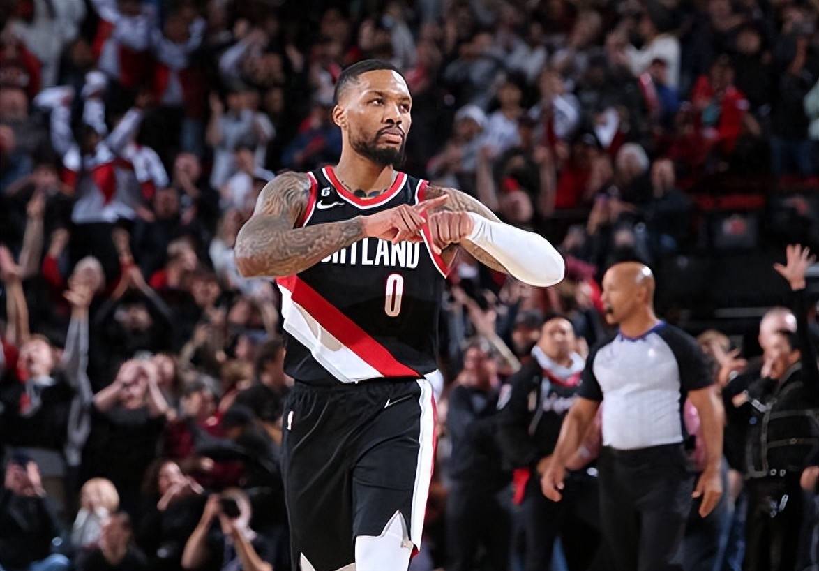 开拓者主场大胜爵士,利拉德37分独揽 开拓者主场大胜爵士,利拉德37分独揽