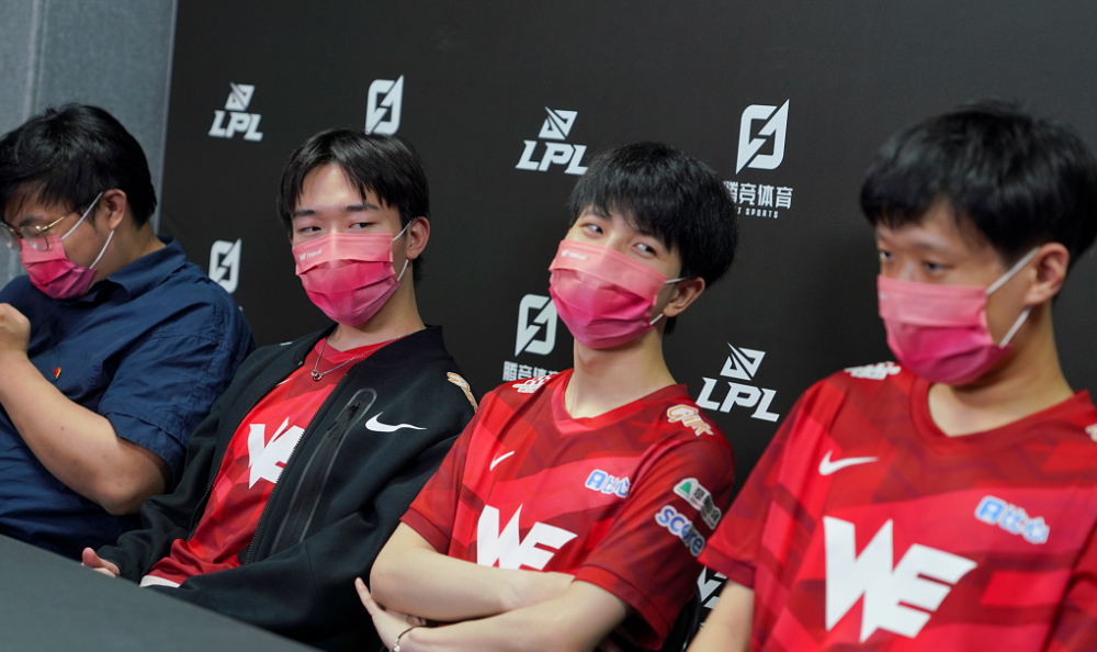 PSG血洗SHR,Elk操刀奇招英雄翻盘激烈交锋半决赛,技惊四座的简单介绍 PSG血洗SHR,Elk操刀奇招英雄翻盘激烈交锋半决赛,技惊四座的简单介绍