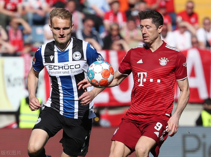 那不勒斯中场秀出彩传,助攻帮助球队赢球的简单介绍 那不勒斯中场秀出彩传,助攻帮助球队赢球的简单介绍