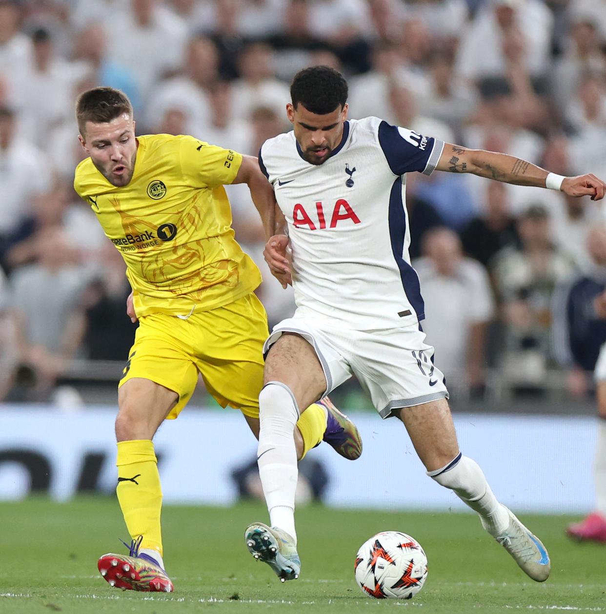 包含欧锦赛半决赛胜负激烈,球员实力均匀的词条 包含欧锦赛半决赛胜负激烈,球员实力均匀的词条