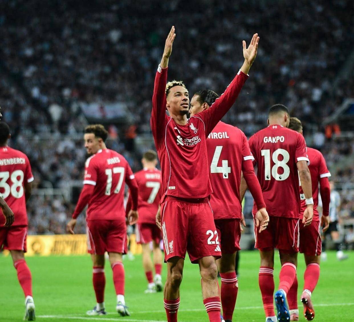 利物浦主场完胜,伯恩利陷入低迷 利物浦主场完胜,伯恩利陷入低迷