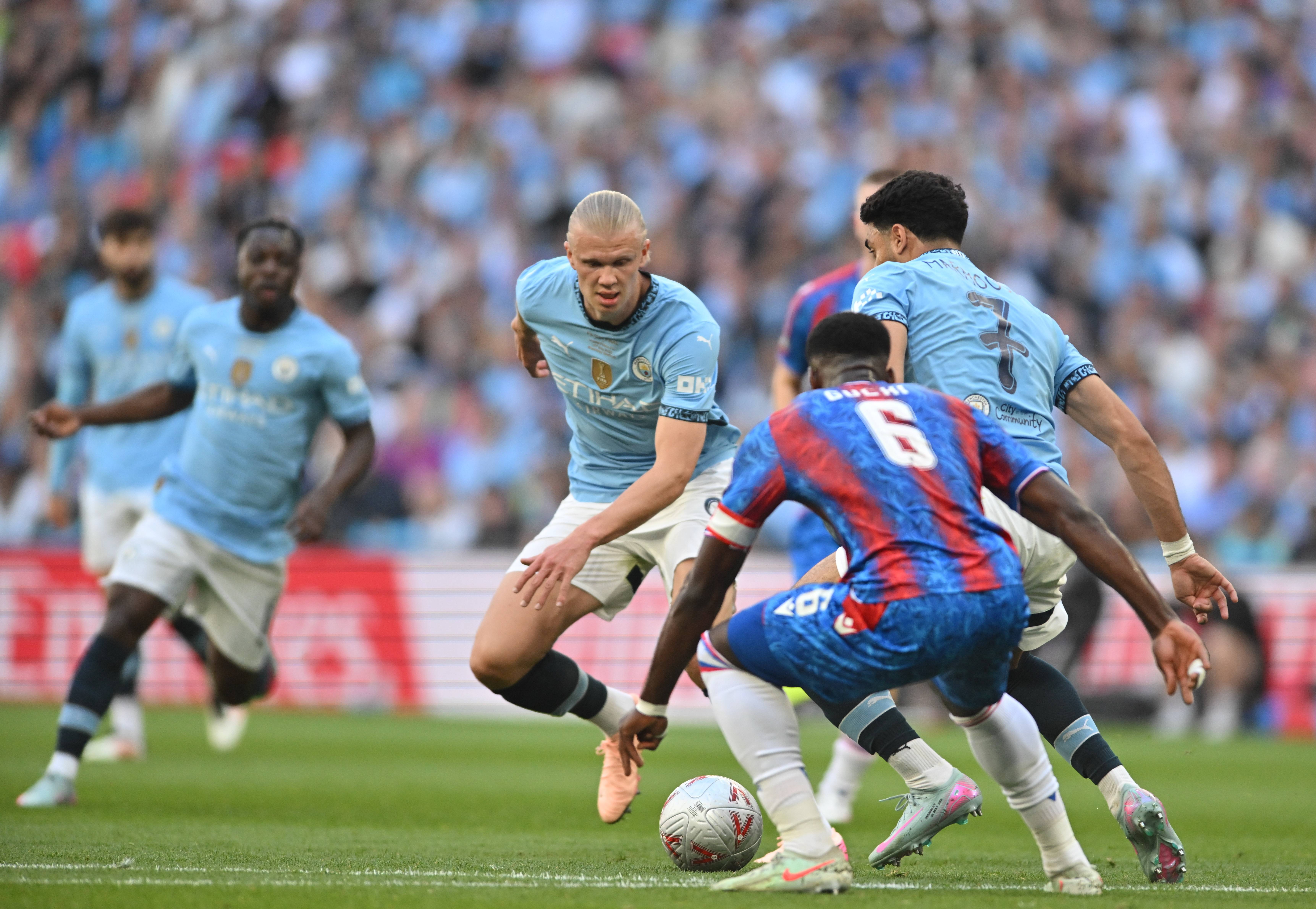 曼联逆袭战胜水晶宫保持不败纪录的简单介绍 曼联逆袭战胜水晶宫保持不败纪录的简单介绍