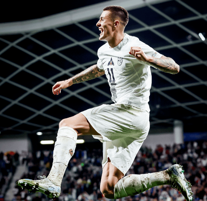 斯洛文尼亚队在客场战胜克威特