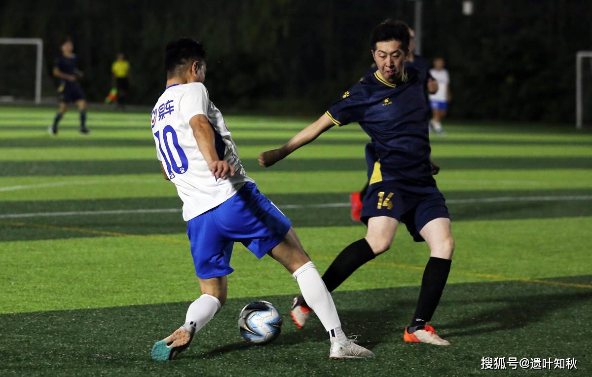 国内足球联赛举办多场精彩对决,球队实力对拼的简单介绍 国内足球联赛举办多场精彩对决,球队实力对拼的简单介绍