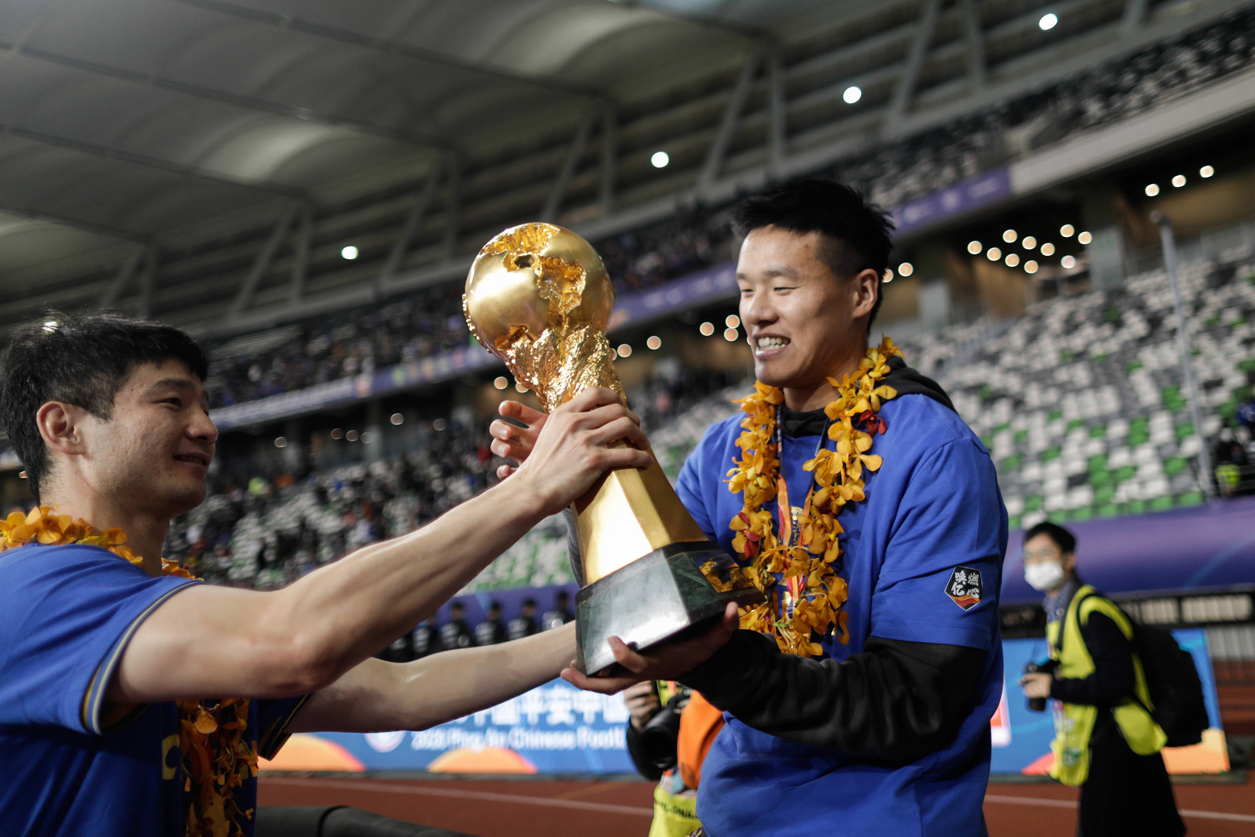 苏宁引援红火,球队雄心勃勃向冠军发起冲击 苏宁引援红火,球队雄心勃勃向冠军发起冲击