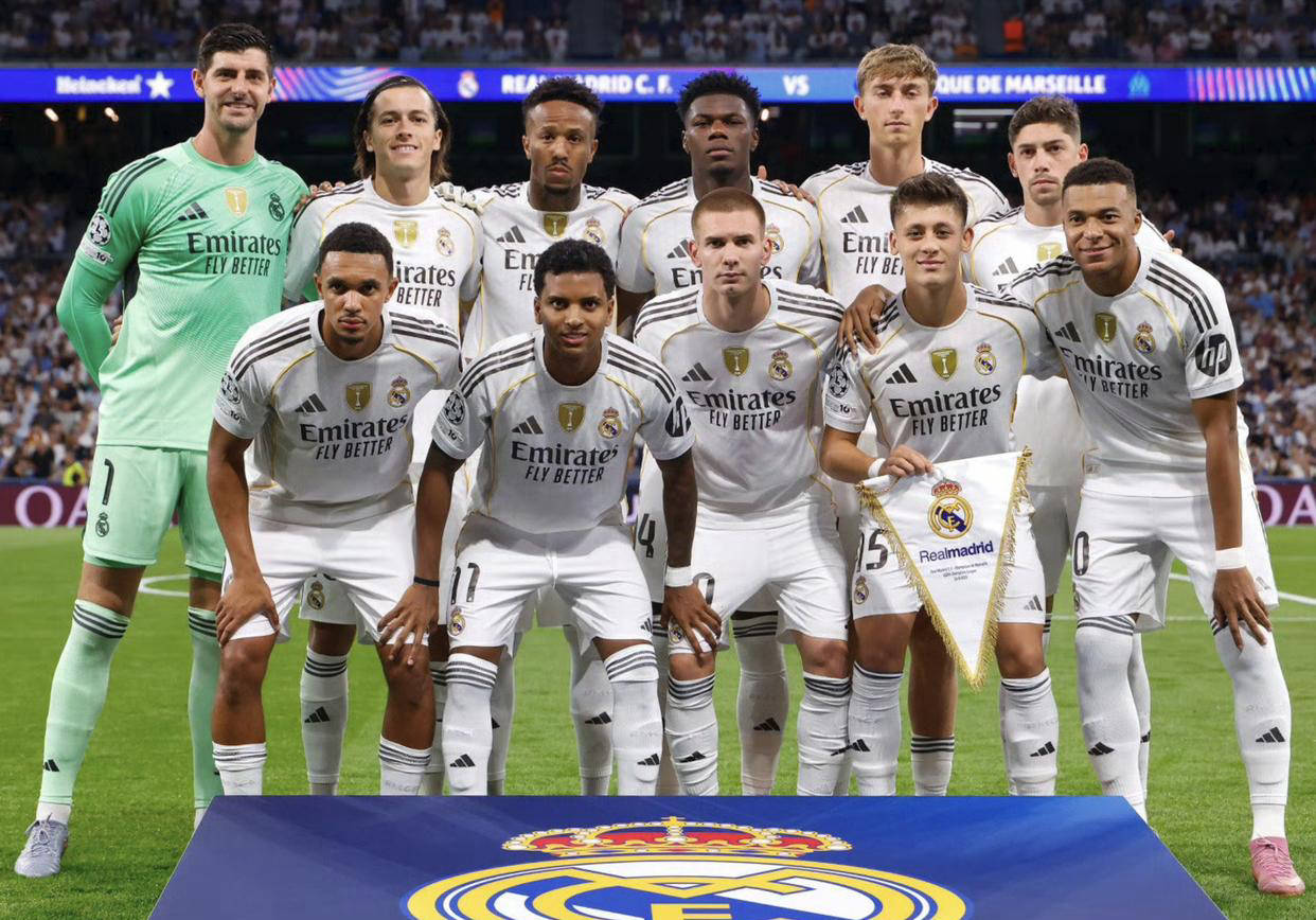 那不勒斯击败皇马,取得惊险胜利 那不勒斯击败皇马,取得惊险胜利