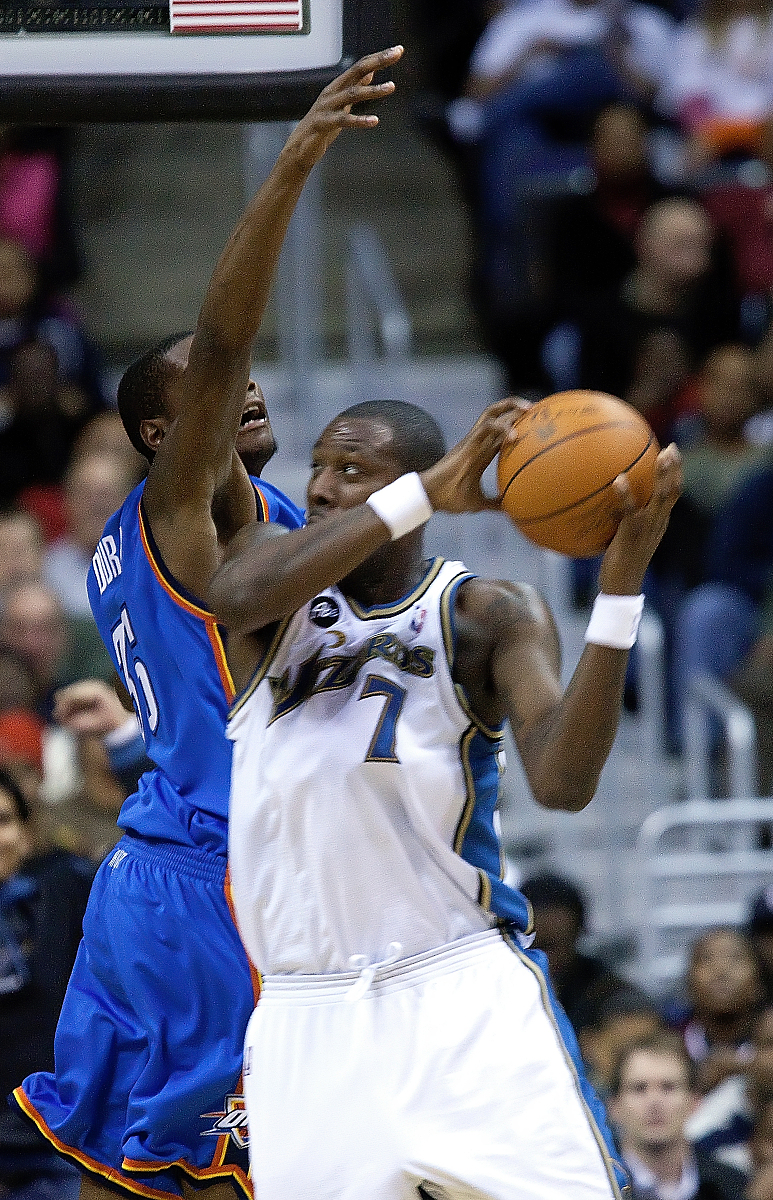 非洲篮球选手在赛事中大放异彩 非洲篮球选手在赛事中大放异彩